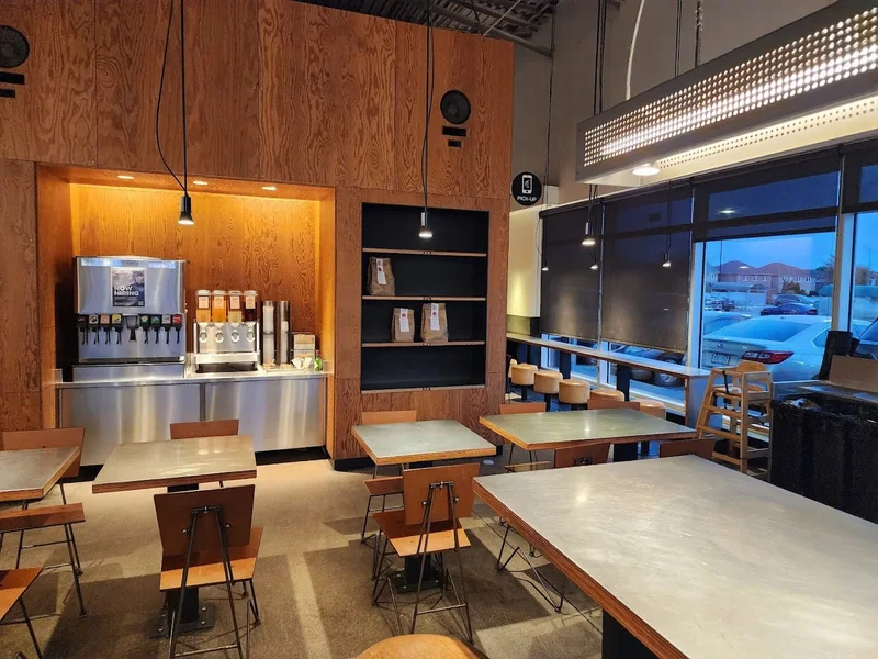 Image Chipotle Mexican Grill Major Mackenzie Dr Mexican food in Vaughan