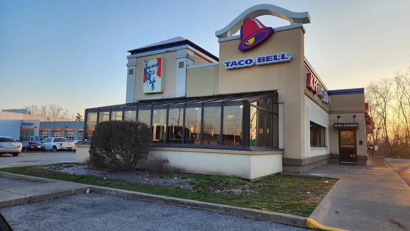 Image Taco Bell Mexican food in St. Catharines