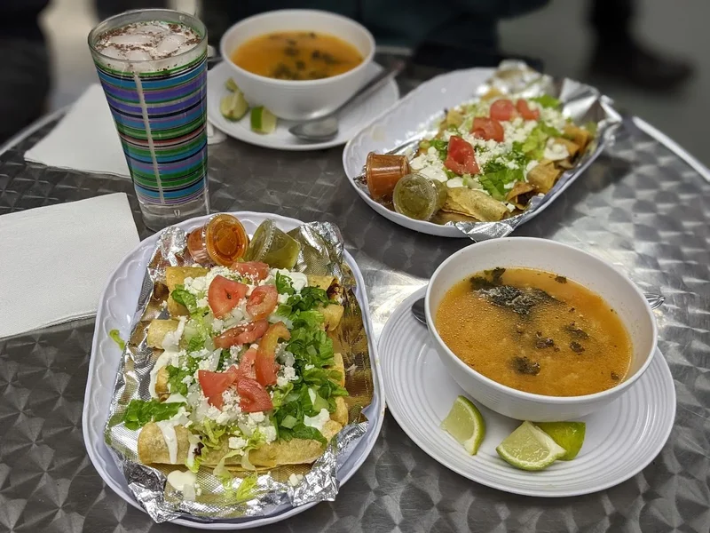 Image La Patrona Mexican food