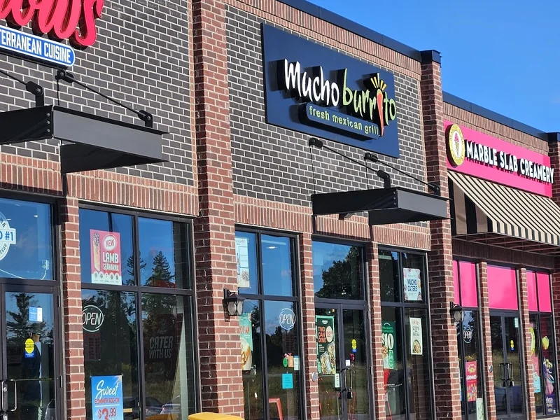 Image + Mucho Burrito Fresh Mexican Grill + Mexican food in Woodstock Ontario