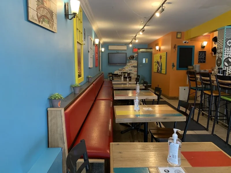 Image Los Puntos Cantina Mexican food in Sarnia