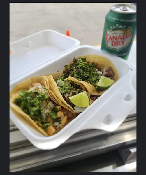 Image Cocodrilo Foodtruck Mexican food in Ajax