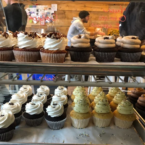 Image Almond Butterfly Bakeshop & Cafe Bakeries in Ontario