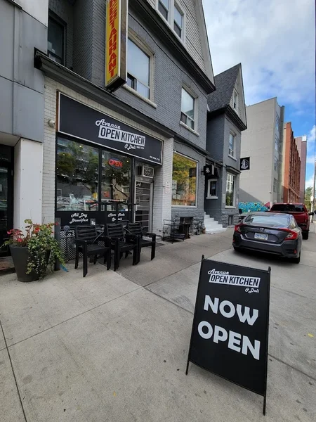 Image Avenue Open Kitchen Diners in Ontario