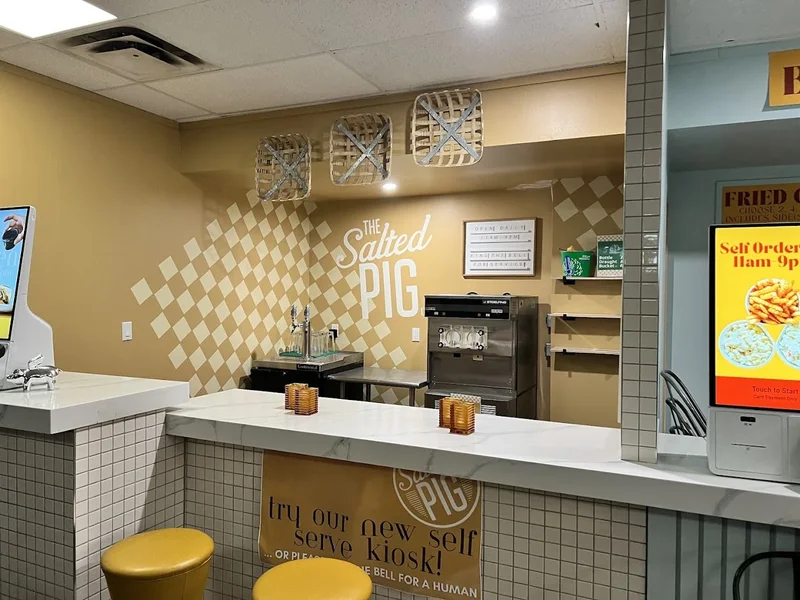 Image Townhall Food courts in Ontario