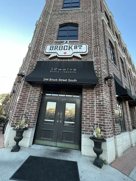Image 12welve Bistro | Tapwerks Bistros in Ontario