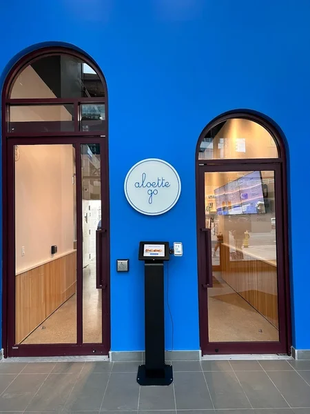 Image + Aloette Go (Yonge St) + Burgers in Ontario