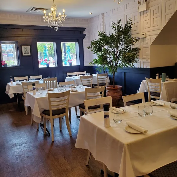 Image Colossus Greek Taverna (Oakville) Greek food