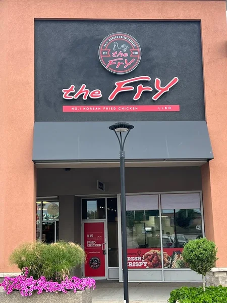 Image The Fry (14800 Yonge St Unit 111, Aurora) Fried chicken in Ontario