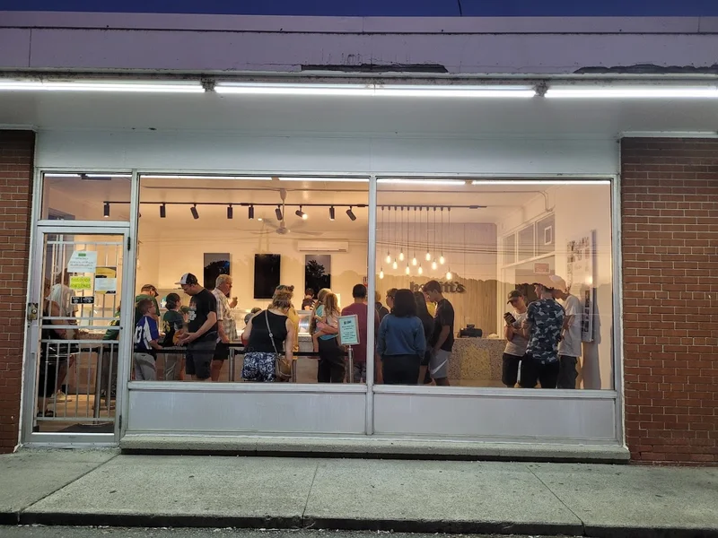 Image Hewitt's Dairy Bar Ice cream parlors in Ontario
