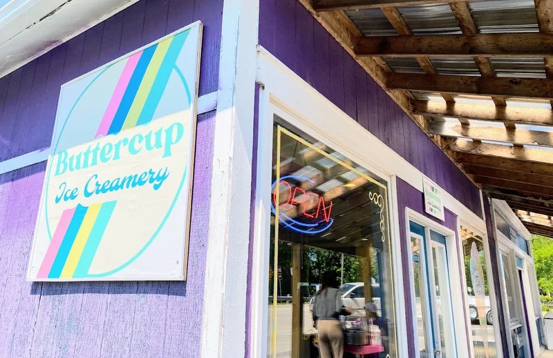 Image Buttercup Ice Creamery and Candy Corner Ice cream parlors in Ontario