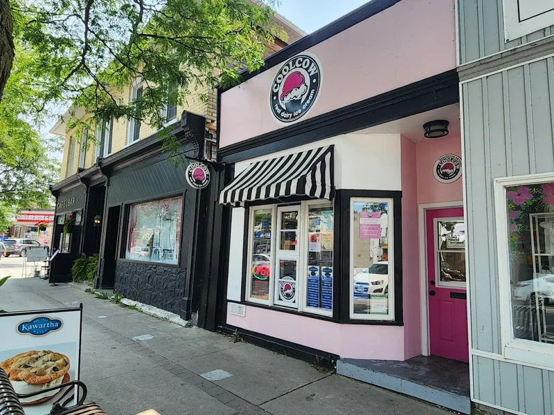 Image Cool Cow Ice cream parlors in Ontario