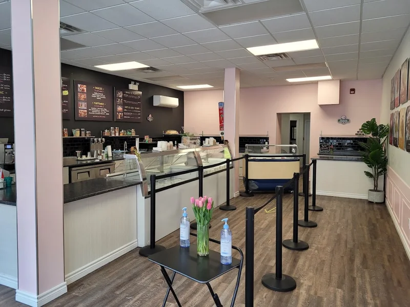 Image Slickers County Ice Cream - Picton Ice cream parlors in Ontario