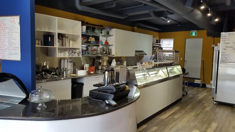 Image Ed’s Real Scoop Ice cream parlors in Ontario