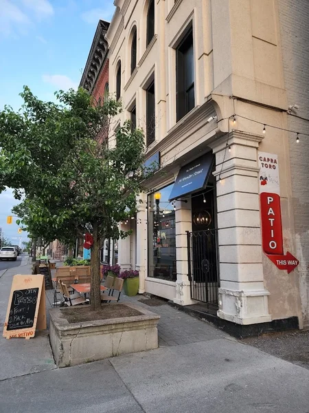 Image Capra Toro Dinner spots in Ontario