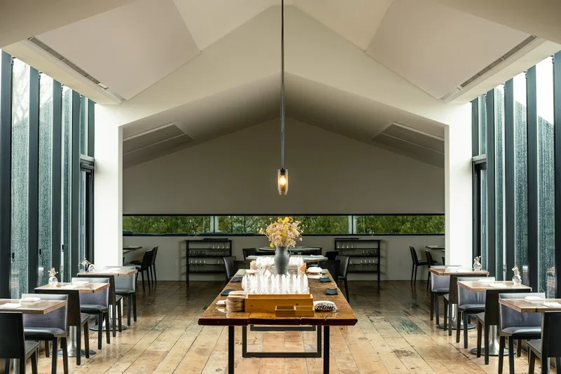Image Restaurant Pearl Morissette Dinner spots in Ontario