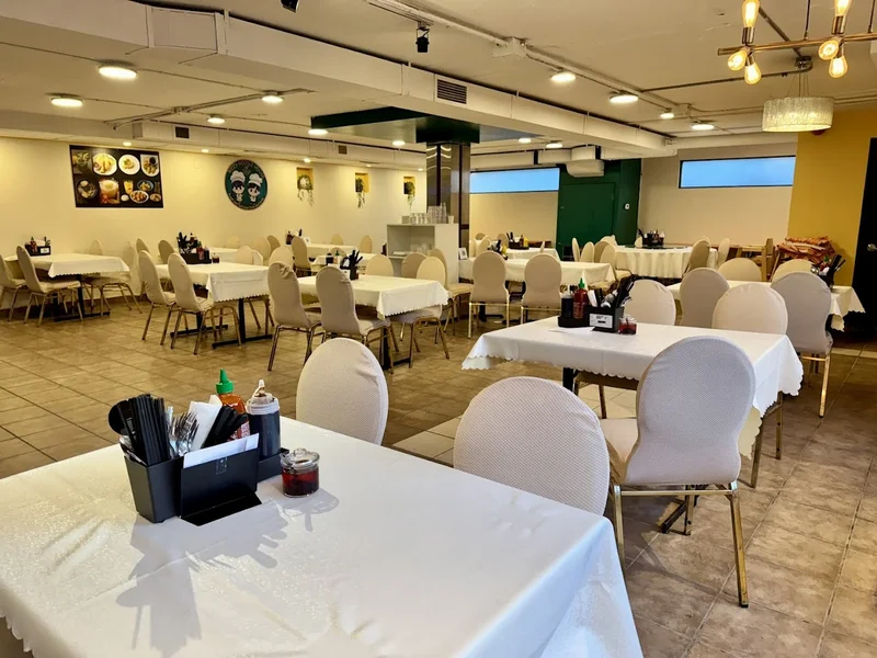 Image Wei’s Noodle House Chinese food