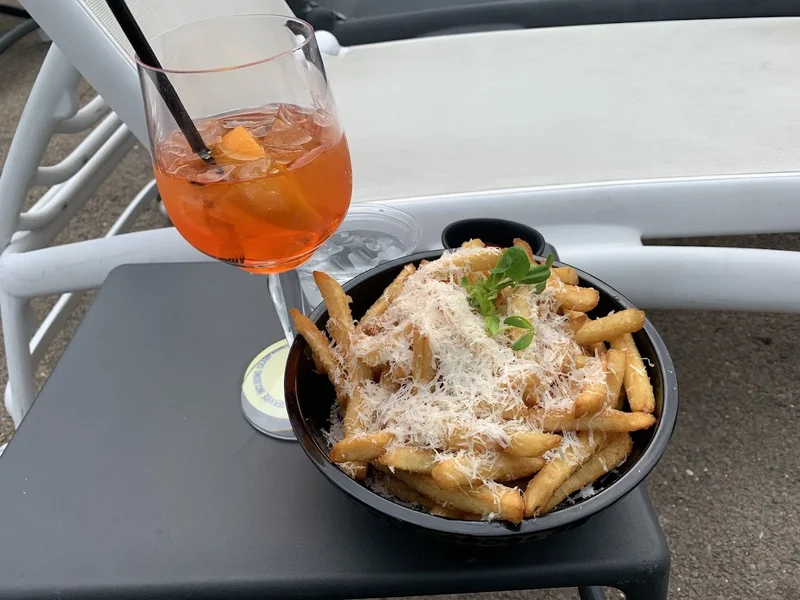 Image Lakeview Pool Lounge Eateries in Toronto