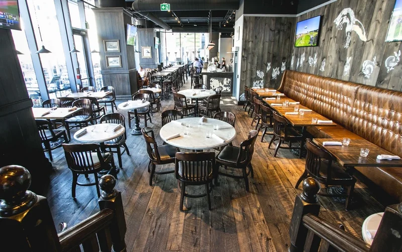 Image Fox on John Lunch spots in Toronto