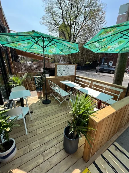 Image + SIMPL THINGS + Cocktail bars in Toronto