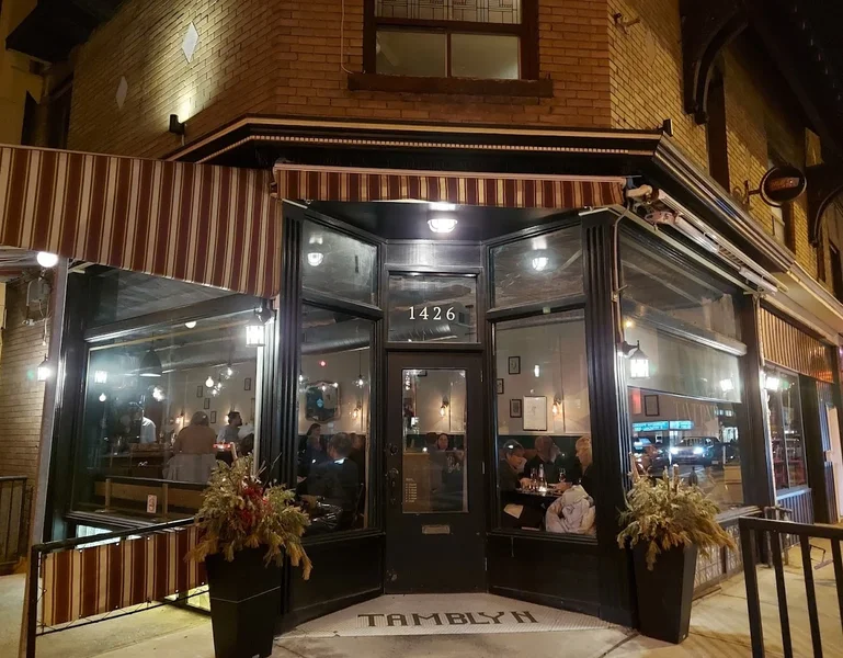 Image + Taverne Tamblyn + Bistros in Toronto
