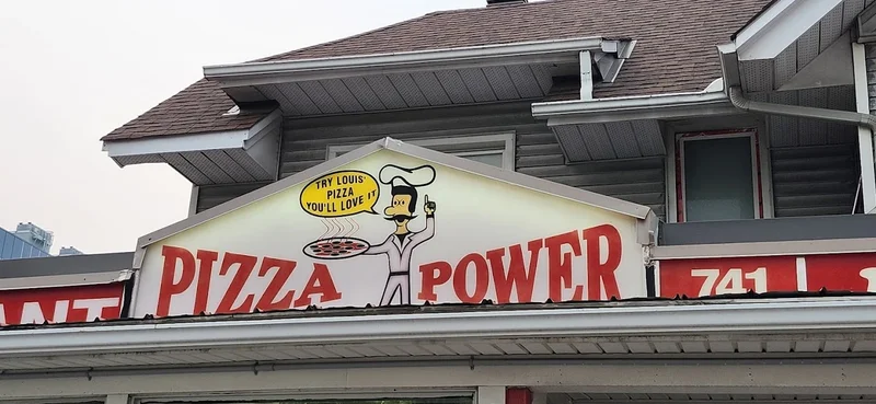 Image + Louis Pizza (McArthur, Ottawa) + Pizza in Ottawa