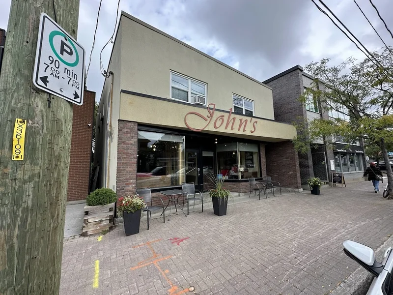Image of John's Family Diner Diners in Ottawa