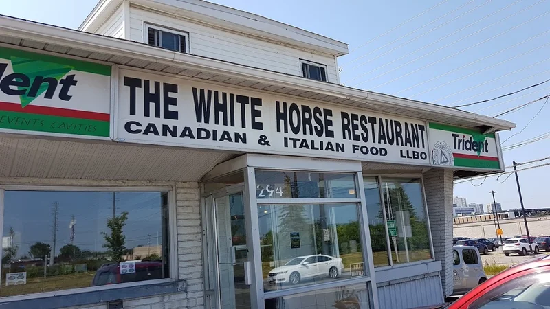 Image of White Horse Restaurant Diners in Ottawa