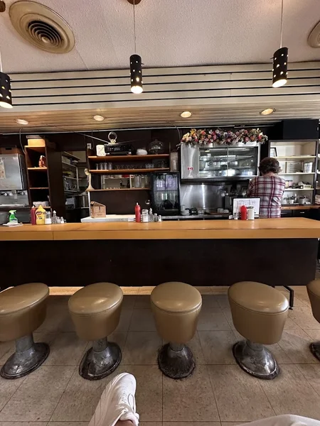 Image of Mellos Coffee Shop Diners in Ottawa