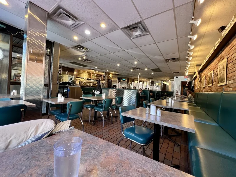 Image of Elgin Street Diner Diners in Ottawa