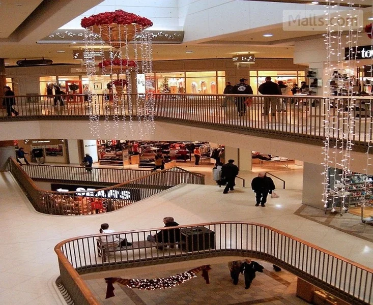 Image CF Rideau Centre Food courts in Ottawa
