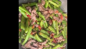 Vietnamese Stir-fry Beef, Green Beans & Tomatoes Recipe