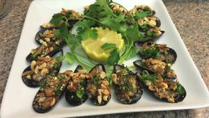 Vietnamese Grilled Mussels with Onion & Peanut Sauce - Easy Recipe