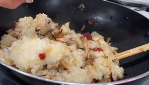 Vietnamese Sticky Rice with Chicken: A Simple Recipe