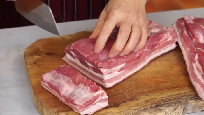 Cut the pork belly into large chunks (about 4cm x 3cm).