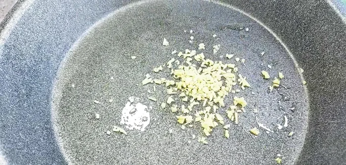 Sauté garlic until fragrant.