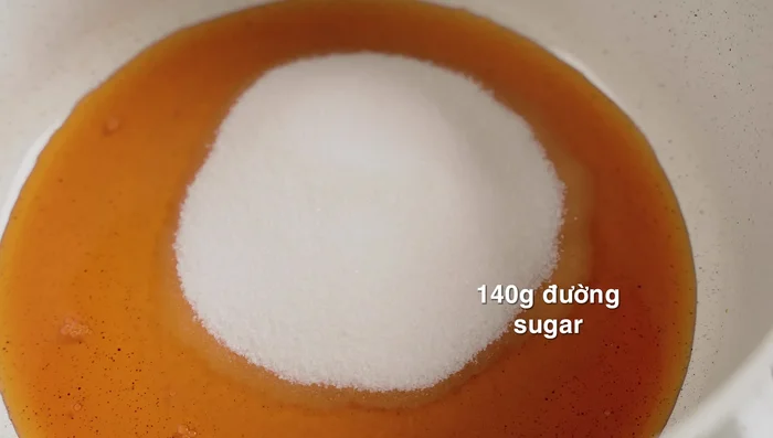 Prepare the soaking water: Combine fish sauce, sugar, and water in a pot. Heat until sugar dissolves and simmer briefly. Then turn off the heat and let cool.
