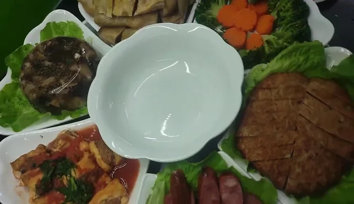 Add mushroom soup to the tray.