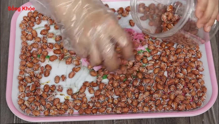 Once cooled, store peanuts in an airtight container.