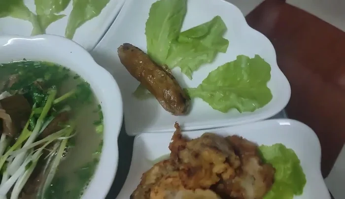 Fry the meat until crispy. (111.399)
