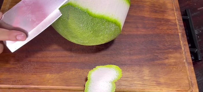 Separate the white layer, removing the tough fibers. Use only the middle layer of pulp for a crispy texture.