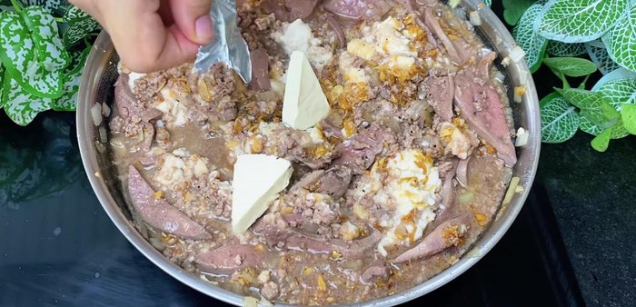 Blend mixture: Blend the mixture until smooth or to your desired consistency.