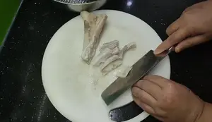 How to Clean and Prepare Honeycomb (Buffalo Cow's Nest) - No More Foul Smell!