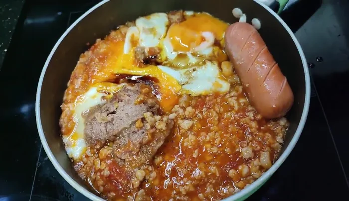 Simmer until the eggs are cooked (175.28).