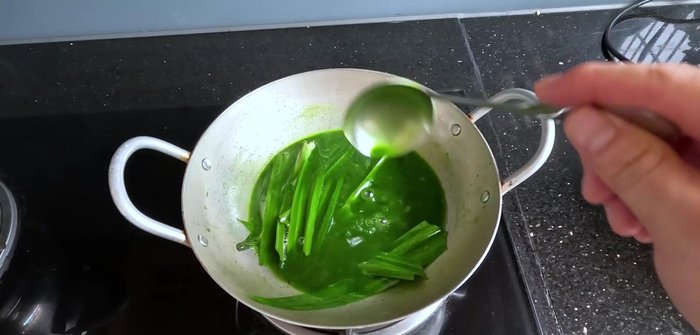 Stir-fry shredded coconut (150g) with 30g sugar and a pinch of salt until slightly transparent (7-10 minutes).