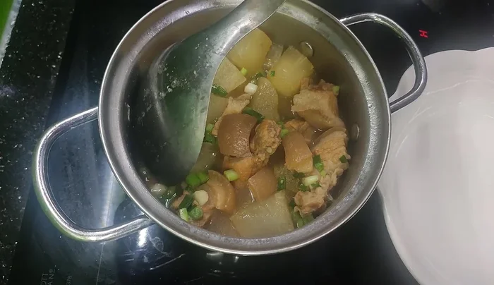Serve in a bowl.