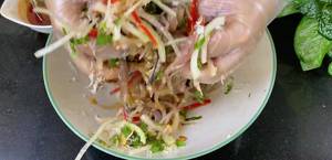 Vietnamese Fish Salad (Gỏi Cá Trích): Quick, Easy & Flavorful Recipe