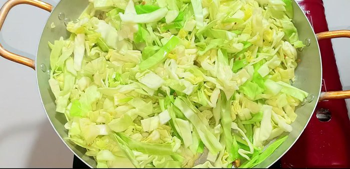 Reduce heat, add sugar, salt, MSG, and pepper. Stir well.