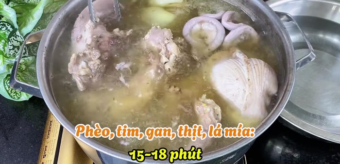 Remove intestines, heart, and liver after 15-18 minutes. Cool in cold water. The liver and heart should be cooked through but still tender.