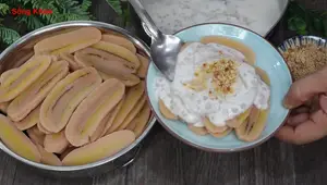 Chewy Boiled Bananas: A Delicious Vietnamese Treat